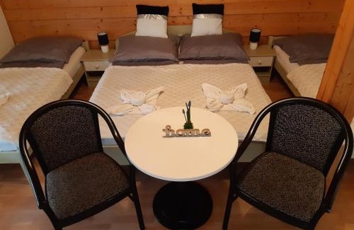 Gyenesdias Apartamento | Art Galéria Apartman