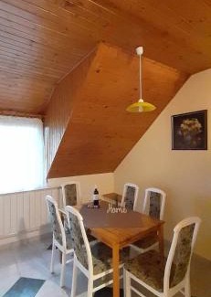 Gyenesdias Apartamento | Art Galéria Apartman