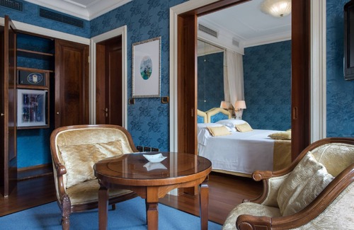 Historic Center Hotel | Art Hotel Orologio