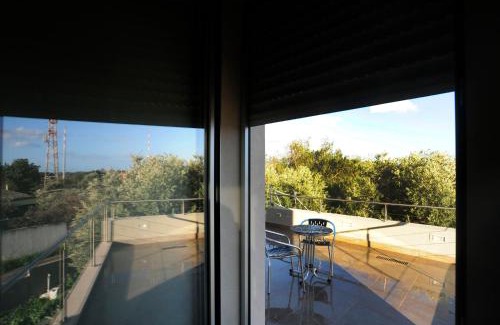 Su Forti Cama Y Desayuno | Art House Quartu - Margine Rosso