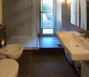 Su Forti Cama Y Desayuno | Art House Quartu - Margine Rosso