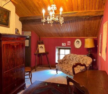 Spincourt Villa | Art & Relaxation Manor Spa, Billiards & Pinball