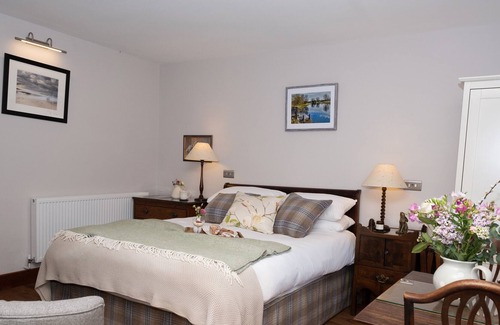 Stockbridge Cabaña | ARTHUR TURNER, THE APPLE ROOMS, pet friendly in Stockbridge
