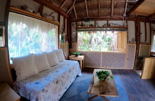 Cozumel Chalet De Esquí | Artisanal Eco Friendly Private Cabin-Casa Ixchel