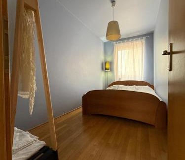 Çagllavicë Apartamento | Artist's Apartment in Prishtina