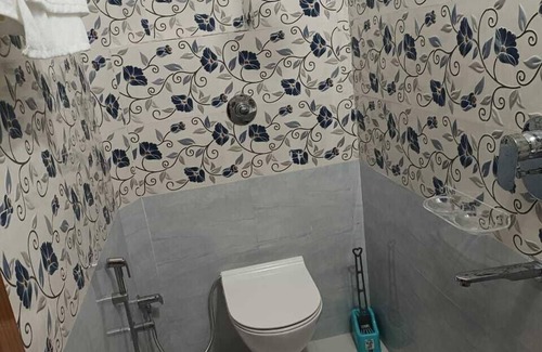 Faizabad Hotel | Arya Holiday Home