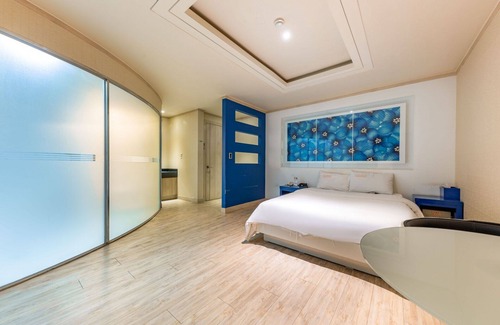 Araemojong Hotel | Asan Carnegie