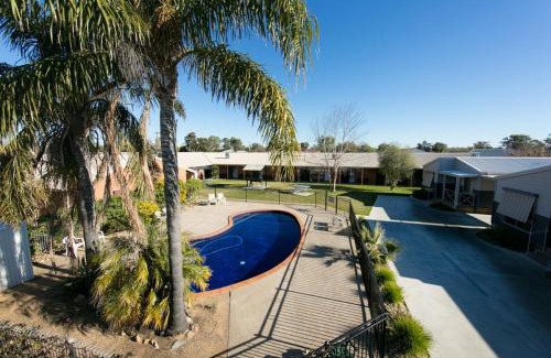 Mulwala Hotel | Ashleigh Court Motor Inn