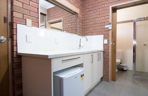 Mulwala Hotel | Ashleigh Court Motor Inn