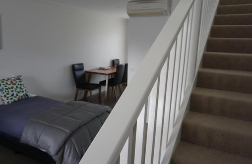 Port Fairy Hotel | Ashmont Motel and Apartments