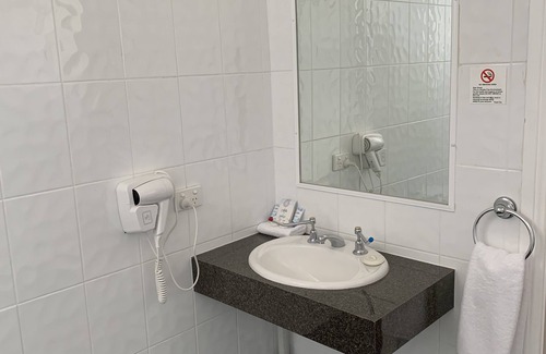 Tumut Hotel | Ashton Motel