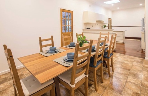 Busselton Cabaña | At The Beach: Your Ultimate Coastal Getaway