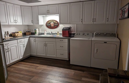 Monroe Apartamento | Alquiler de la zona de Atenas. Cerca de UGA, el centro de Athens, Monroe, lugares para bodas.