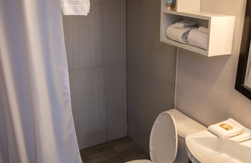 Indialantic Hotel | Atlantic Inn