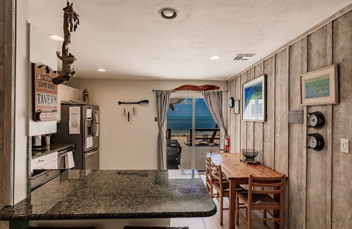 Layton Casa | Océano Atlántico frente a la playa dúplex con muelle privado y la mejor playa