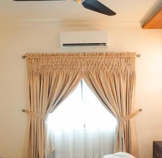 Lahore Apartamento | Atrium Luxe Residences