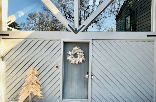 East Memphis Casa | Atrium/sauna/gym/pool (salt water)/5000 sf