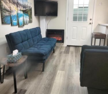 Northbridge Casa | Attractive Lower Level Guest Suite with Private Entrance