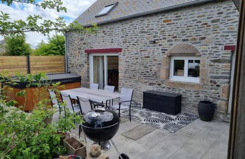 Pontorson Casa | Au Mont De La Rive #Jaccuzi et Mont-Saint-Michel #