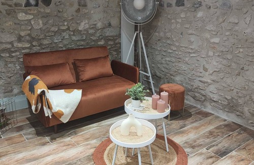 Saint-Christol-Les-Ales Otro | Au Pied des Cévennes ! Mazet Romantique Rénové Avec spa et Jardin Privatifs