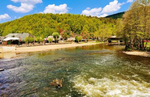 Grand Coo Hotel | Au sommet de la cascade