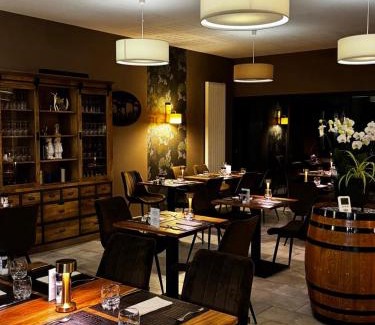 Les Hautes-Rivieres Hotel | Auberge en Ardenne