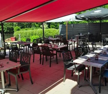 Les Hautes-Rivieres Hotel | Auberge en Ardenne