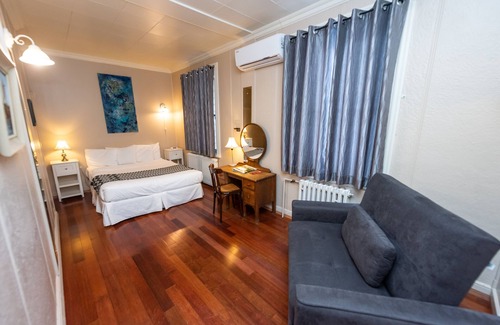 Baie-St-Paul Hotel | Auberge La Grande Maison