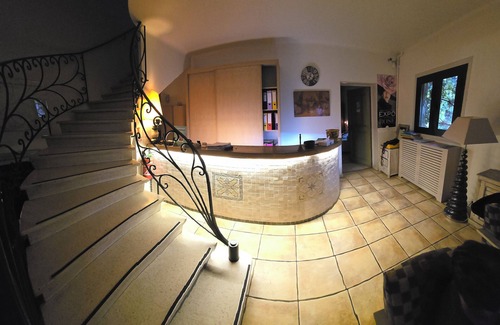 Le Plan-de-Grasse Casa | Auberge Les Arômes