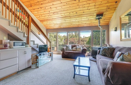 North Auburn Cabaña | Auburn Cottage w/ Patios & Garden - 3 Mi to Town!