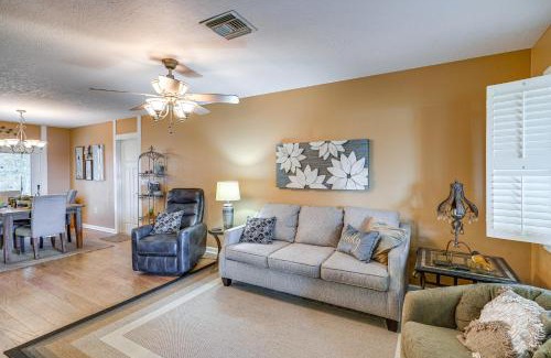 Auburndale Casa | Auburndale Vacation Rental with Yard and Lake Views