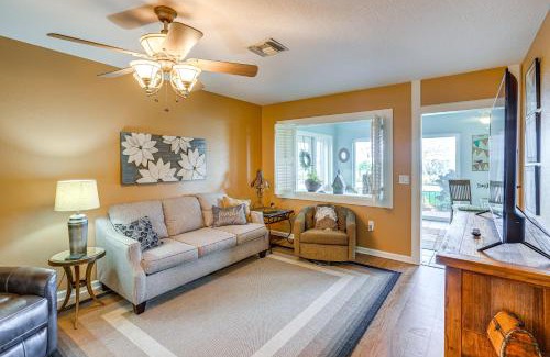 Auburndale Casa | Auburndale Vacation Rental with Yard and Lake Views