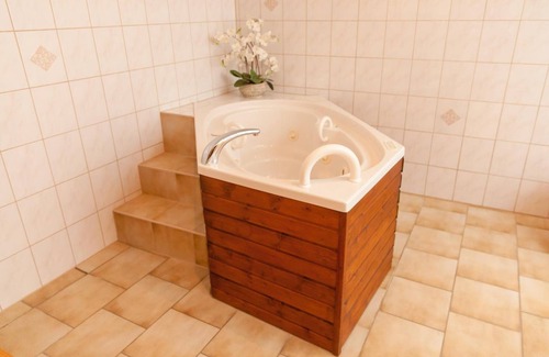 Bad Gottleuba-Berggiesshuebel Hotel | Augustusberg Hotel & Restaurant