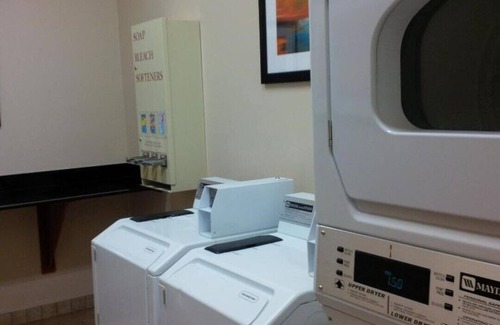 Pleasant Valley Casa | Aunique combination of hotel rooms and spacious suites!!