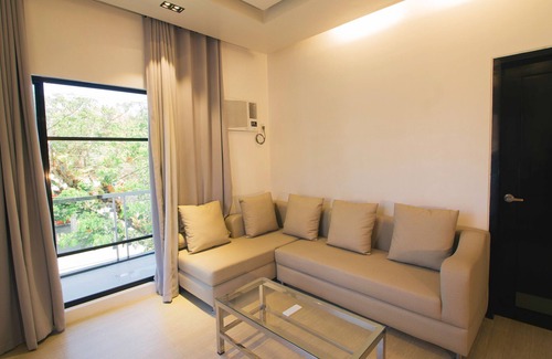 Roxas City Hotel | Aura Condotel