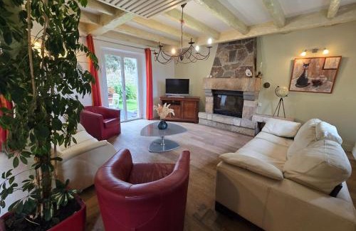 Saint-Thonan Casa | Authentique maison bretonne avec jardin fleuri