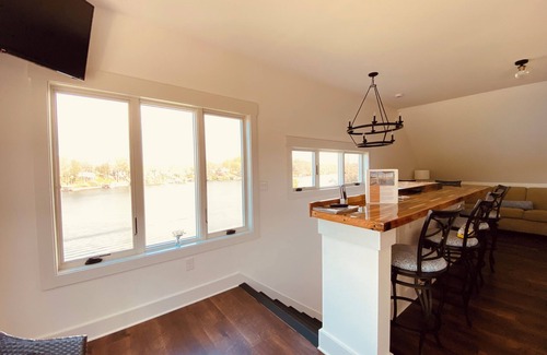 Goodview Cabaña | Autumn Escape-Lakeside Retreat Hot Tub-Dock-Fall Foliage at Smith Mountain Lake