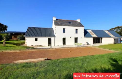 Ploudaniel Casa | Aux balzanes de Varvella Piscine intérieure privée chauffée