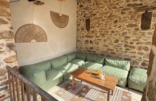 Chateau-Chervix Casa | Aux Détours de l’Étang : La Bergerie and its Swinning pool