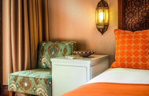 Livingstone Hotel | Avani Victoria Falls Resort