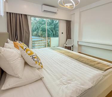 Omadhoo Hotel | Avenly Omadhoo