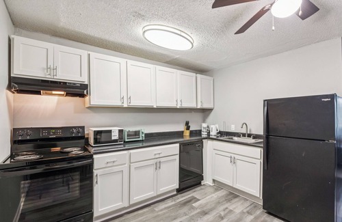 Glengarry Apartamento | Avery Apartments G7 I Spacious 1 Bed 1 Bath