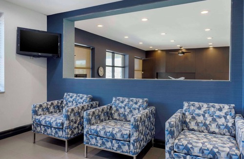 Queens Hotel | Avion Inn Near LGA Airport, Ascend Hotel Collection