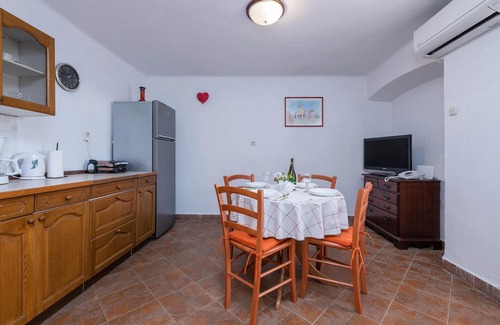 Brovinje Casa | Impresionante casa en Koromacno con.