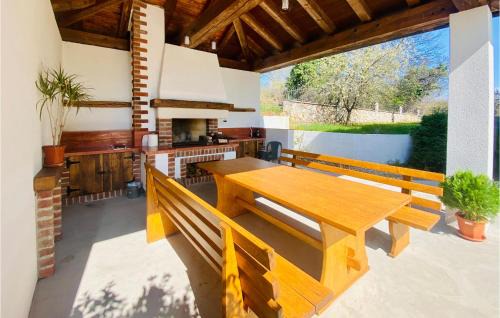 Kostrena Casa | Awesome Home In Kostrena With Wifi