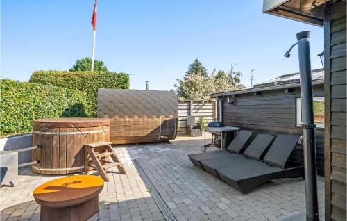 Grønninghoved Strand Casa | Awesome Home In Sjølund With Wifi