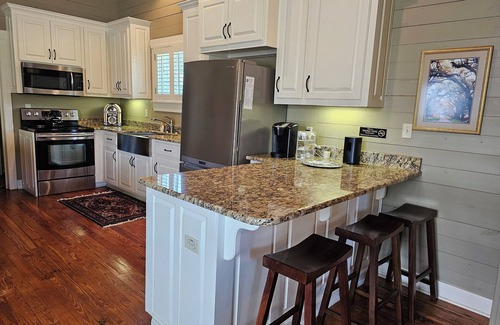 St. Francisville Cabaña | Ayres Cottage by Louisiana Hospitality Group