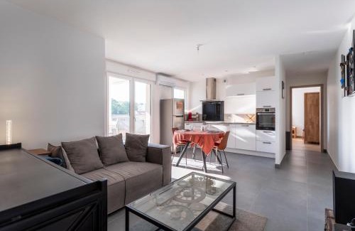 Haussonville-Blandan-Mon Desert-Saurupt Apartamento | AZALEE - Parking gratuit - Terrasse couverte - Proche transport - Tout équipé