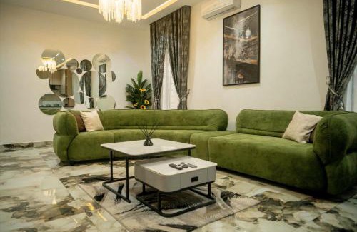 Awka Apartamento | Azraa 2 Bedroom Luxury Apartment