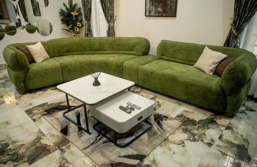 Awka Apartamento | Azraa 2 Bedroom Luxury Apartment